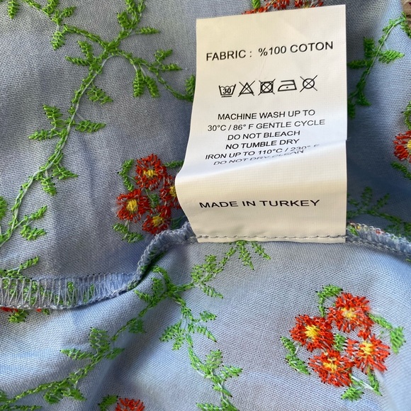 Anthropologie Faraway Embroidered floral Cape new with tag - Picture 9 of 9